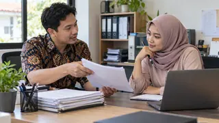 Meminta Bantuan dengan Jelas, Bukan Menunggu Orang Menebak